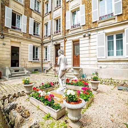 Lovely Apartment Palace Of Versailles Exteriör bild